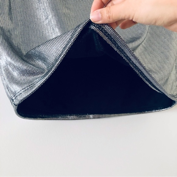 5 for $25! 💕 Agaci Grey Geo Pattern Skirt - Picture 5 of 6